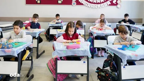 Milyonlarca Öğrenci İçin İlk Zil Çaldı: Okullarda Uyum Haftası Başladı