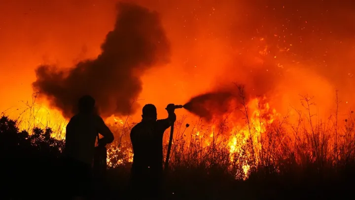 Türkiye’de Yangın Alarmı: 8 Günde 406 Yangınla Mücadele Edildi